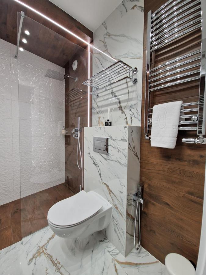 Brossa Apartments, 24h Self Check In, Klima, Aircond Apartment