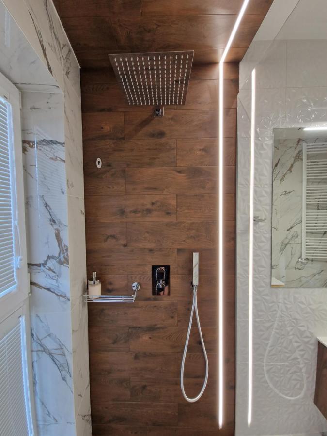 Apartment Brossa Apartments, 24h Self Check In, Klima, Aircond
